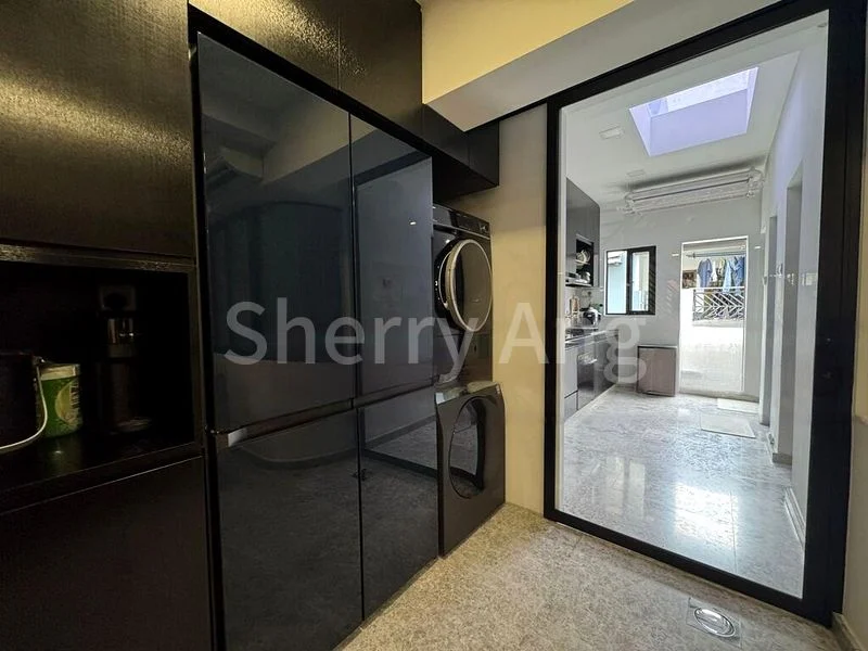 4 Bed Terraced House (Landed) for Sale in  Jalan Mesra - Image 10