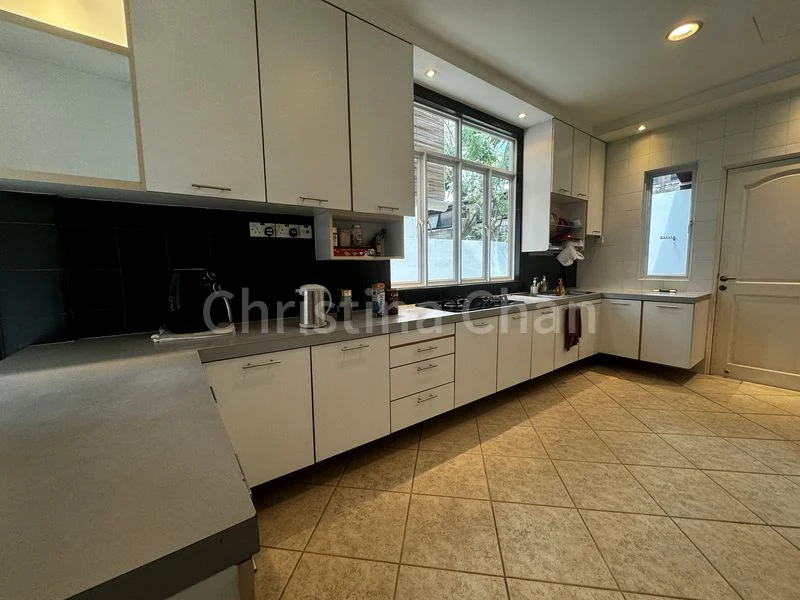 5+1 Bed Semi-Detached House (Landed) for Sale in  Serangoon Garden Estate - Image 5