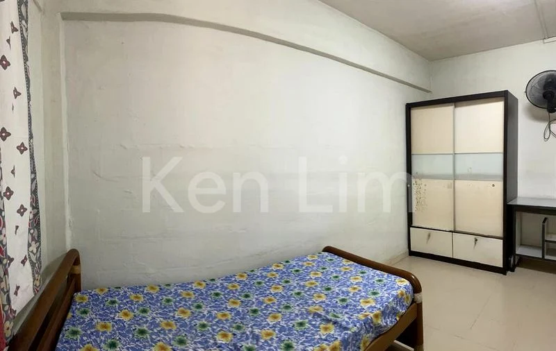 Common Room (HDB) for Rent in  318 Clementi Avenue 4 - Image 1