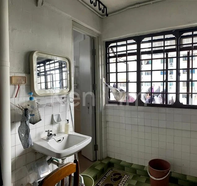 Common Room (HDB) for Rent in  318 Clementi Avenue 4 - Image 4