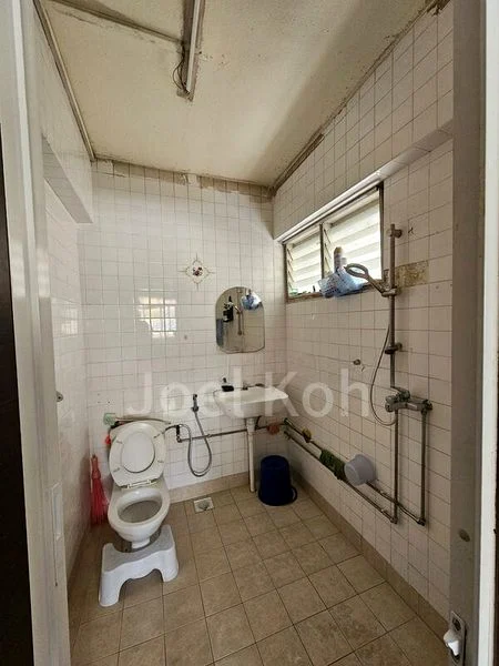 4 Room (4A) HDB for Sale in  121 Mcnair Road - Image 8