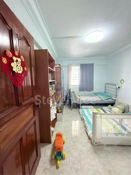 3 Room (3NG) HDB for Rent in  320 Clementi Avenue 4 - Image 1