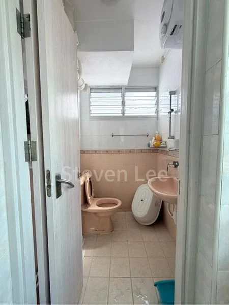 3 Room (3NG) HDB for Rent in  320 Clementi Avenue 4 - Image 9