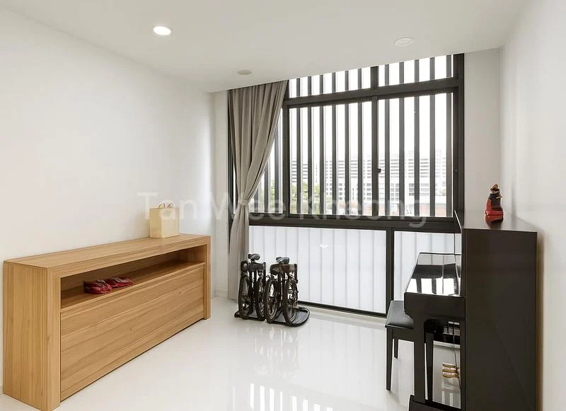 3 Bed Condo for Sale in  Onerobey - Image 2