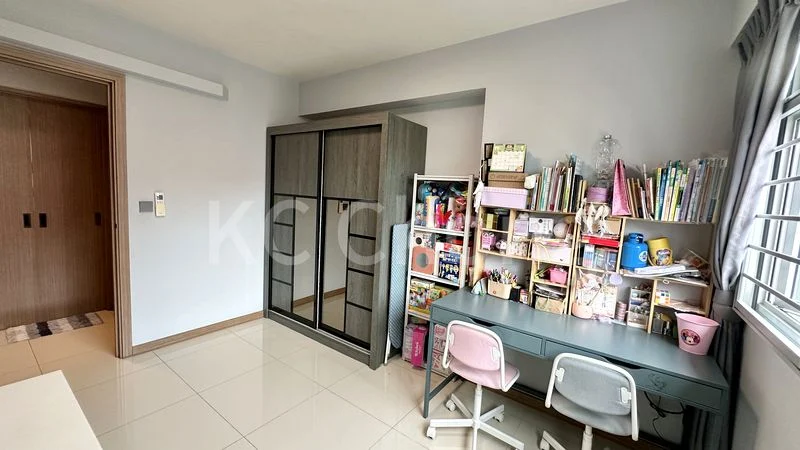 5 Room (5I) HDB for Sale in  439B Bukit Batok West Avenue 8 - Image 14