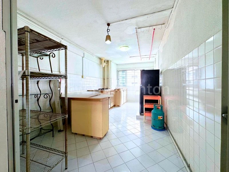 3 Room (3NG) HDB for Rent in  637 Ang Mo Kio Avenue 6 - Image 6