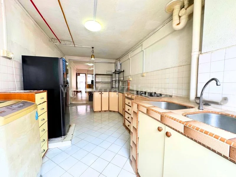 3 Room (3NG) HDB for Rent in  637 Ang Mo Kio Avenue 6 - Image 3