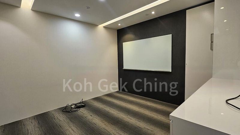 Office for Rent: Republic Plaza - Image 3