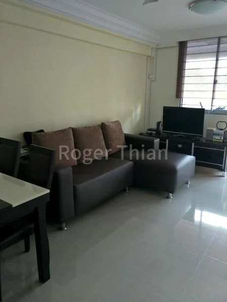 Common Room (HDB) for Rent in  163 Stirling Road - Image 4