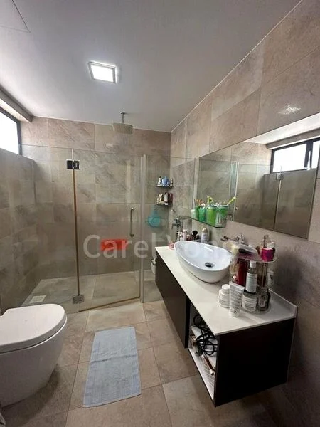 5 Bed Semi-Detached House (Landed) for Rent in  Bedok Pesari - Image 7