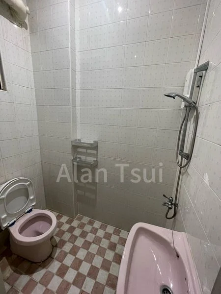 Common Room (Condo) for Rent in  Kum Hing Court - Image 6