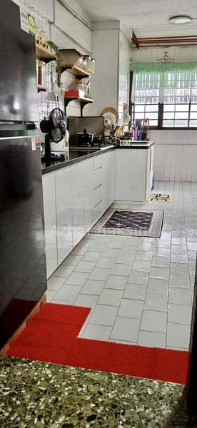 Common Room (HDB) for Rent in 139 Bukit Batok West Avenue 6 - Image 2