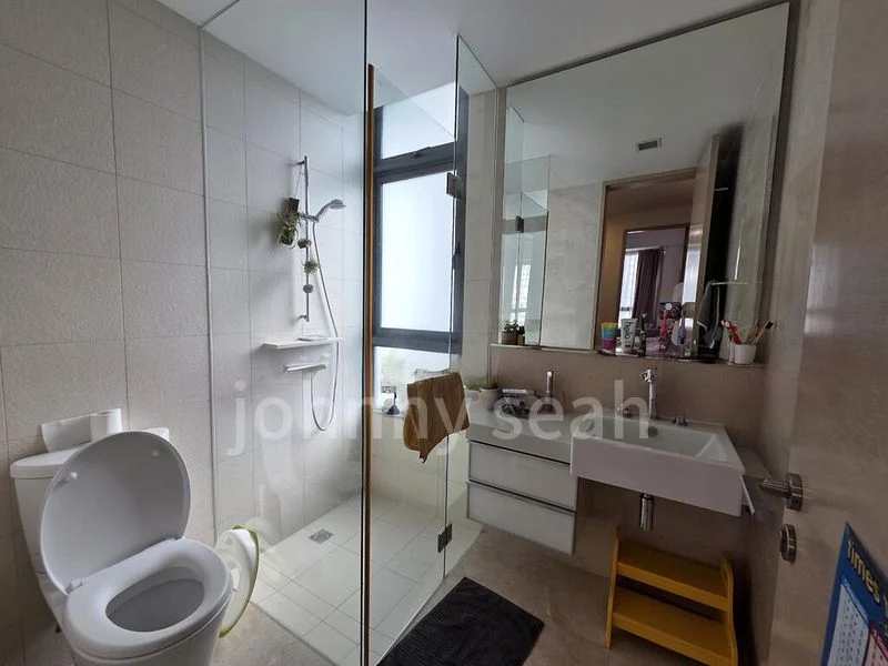 3 Bed Condo for Rent in  Rivergate - Image 1