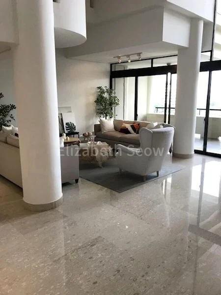 3 Bed Condo for Rent in  The Colonnade - Image 1