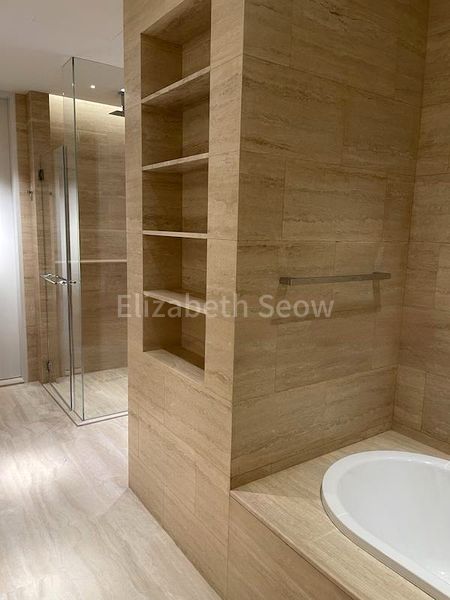 3 Bed Condo for Rent in  The Colonnade - Image 10