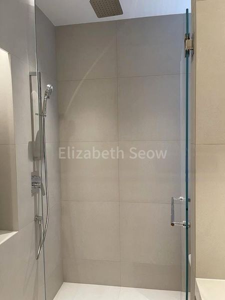 3 Bed Condo for Rent in  The Colonnade - Image 16