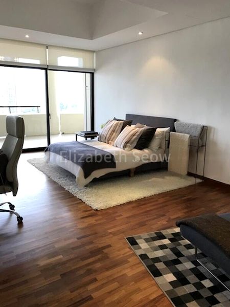 3 Bed Condo for Rent in  The Colonnade - Image 6