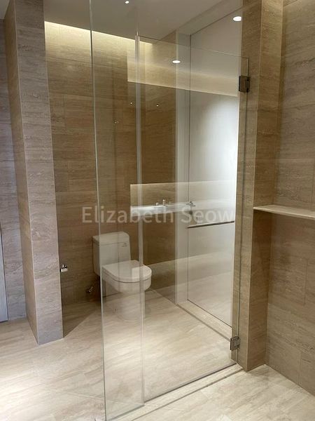 3 Bed Condo for Rent in  The Colonnade - Image 12