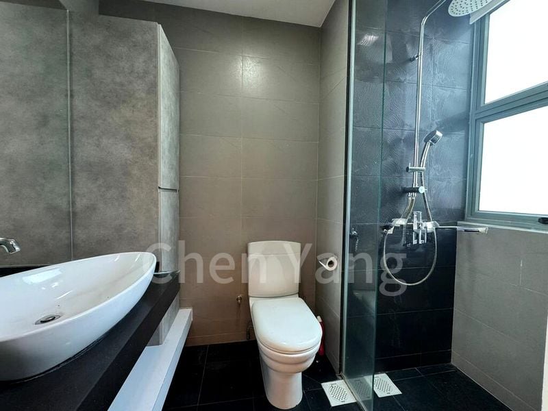 2 Bed Condo for Rent in  Astor Green - Image 2