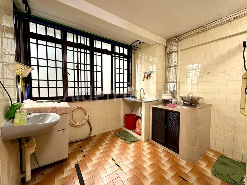 3 Room (3STD) HDB for Sale in  47 Circuit Road - Image 2
