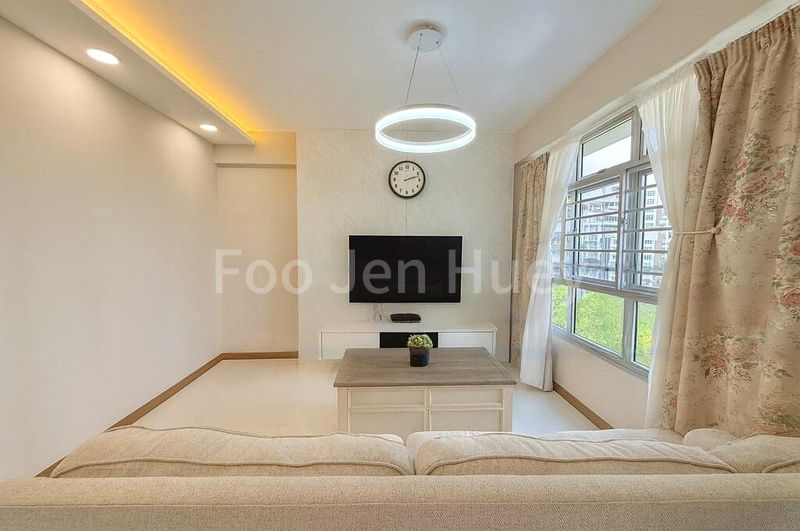 4 Room (4A) HDB for Sale in  875B Tampines Street 86 - Image 2