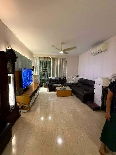 4 Bed Condo for Rent in Hazel Park Condominium - Image 14