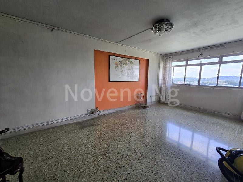 5 Room (5STD) HDB for Sale in 21 Holland Drive - Image 1