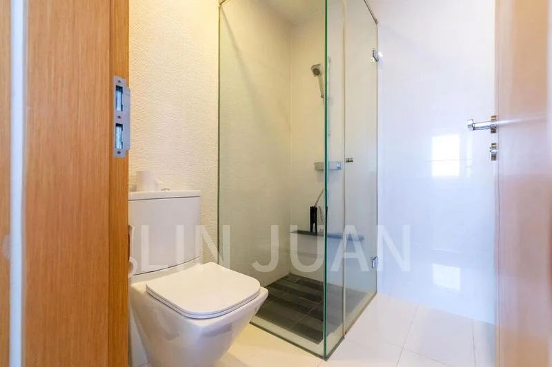 2 Bed Condo for Sale in  Marina Bay Link Mall - Image 7