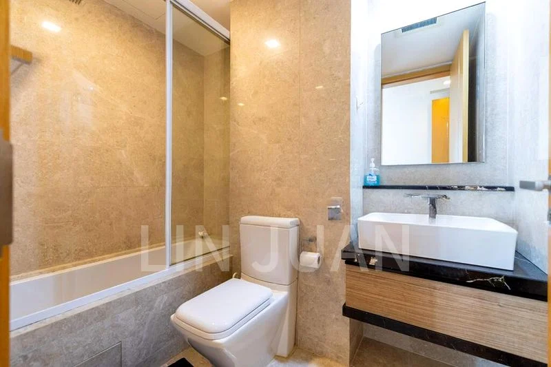 2 Bed Condo for Sale in  Marina Bay Link Mall - Image 8