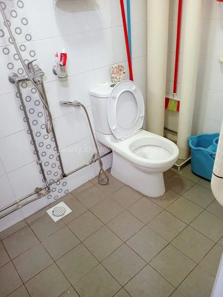 Common Room (HDB) for Rent in  175 Yishun Avenue 7 - Image 6