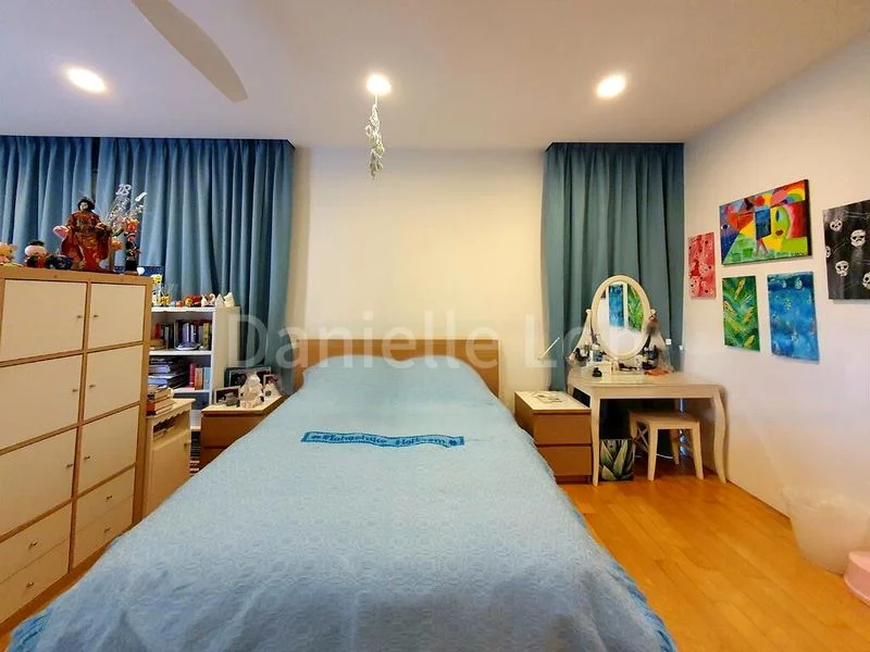 6 Bed Semi-Detached House (Landed) for Sale in  Greenbank Park - Image 5