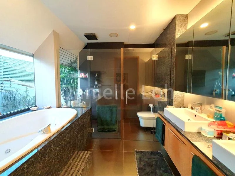 6 Bed Semi-Detached House (Landed) for Sale in  Greenbank Park - Image 3