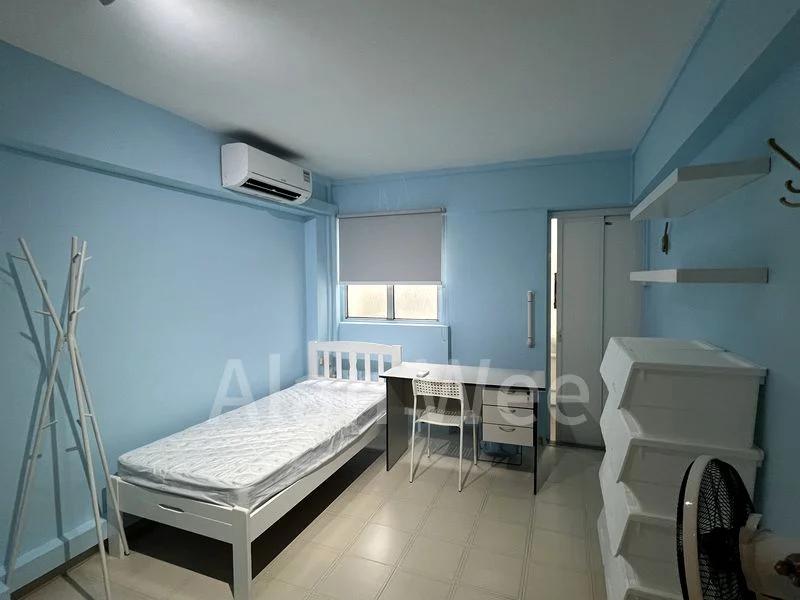 Master Room (HDB) for Rent in 374 Clementi Avenue 4 - Image 4