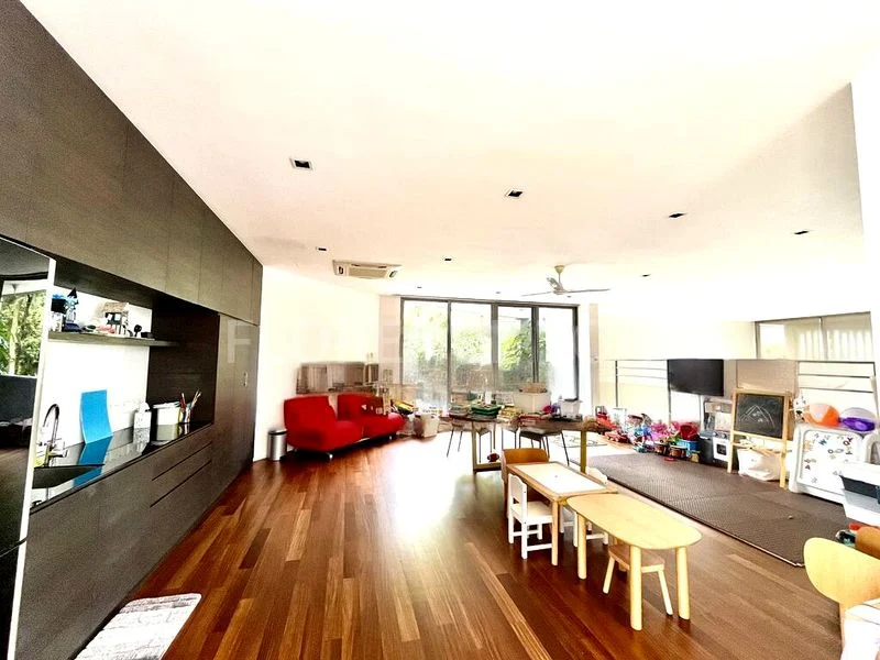 5 Bed Bungalow (Landed) for Rent in  D'leedon - Image 1