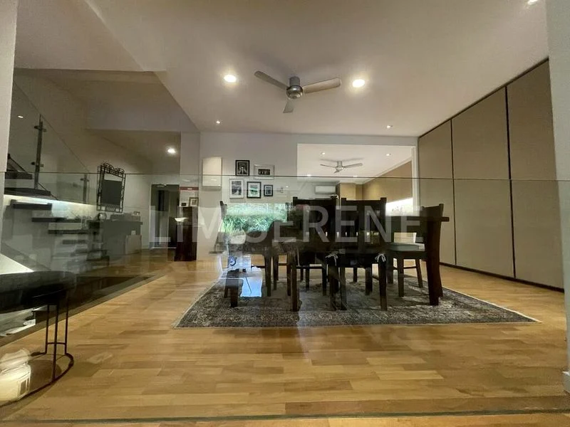 4 Bed Condo for Rent in Tanglin Hill Condominium - Image 1