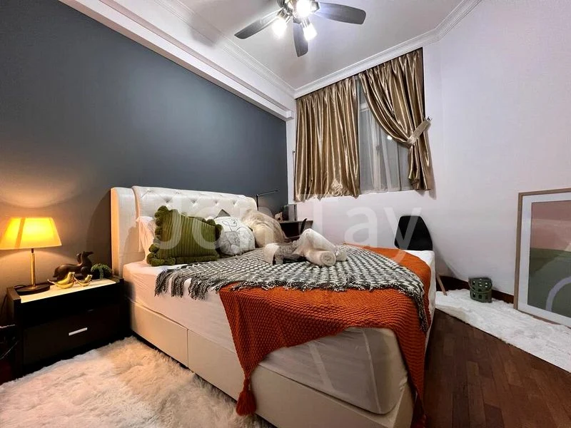 Common Room (Condo) for Rent in Compass Heights - Image 1