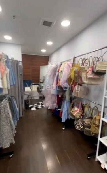 Shop / Shophouse for Sale: Queensway Shopping Centre - Image 2