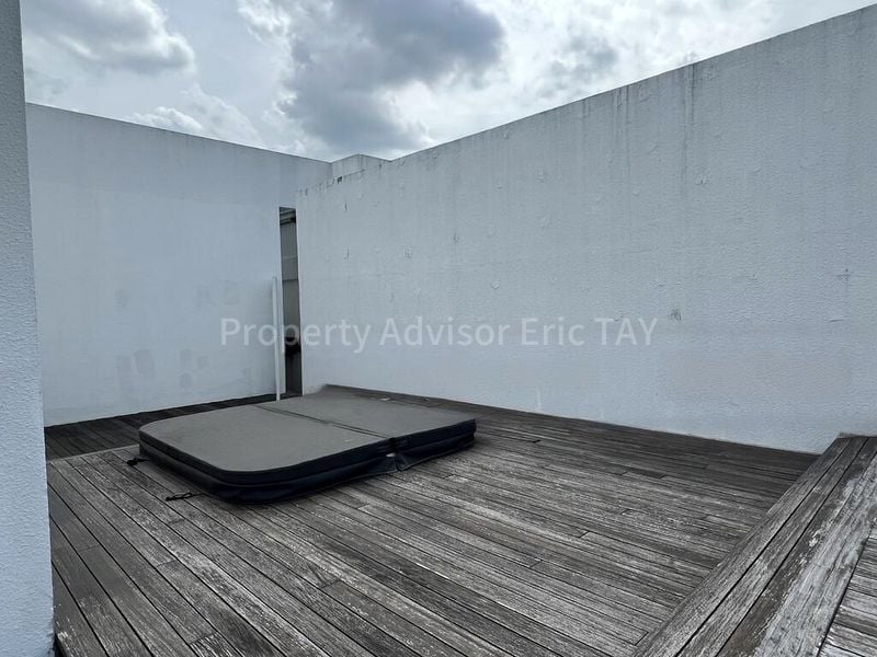 4 Bed Apartment (Condo) for Rent in  The Oliv - Image 5