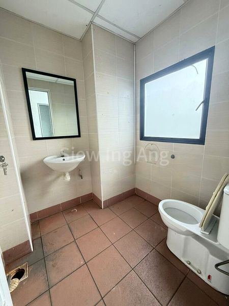 Light Industrial (B1) for Rent: Tradehub 21 - Image 2