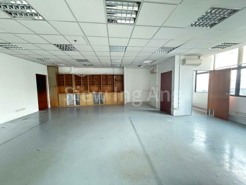 Light Industrial (B1) for Rent: Tradehub 21 - Image 5