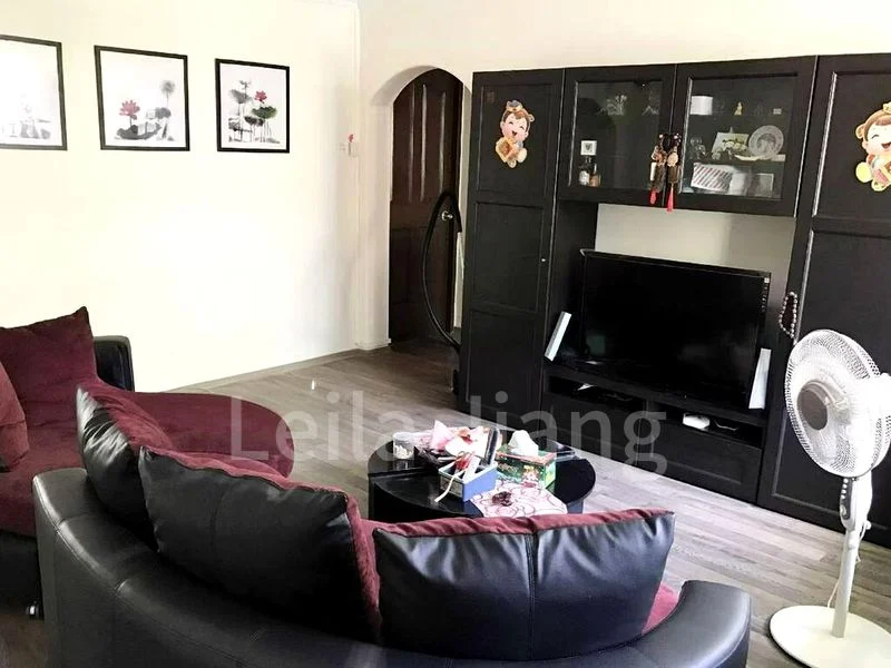 4 Room (4A) HDB for Rent in  709 Clementi West Street 2 - Image 1