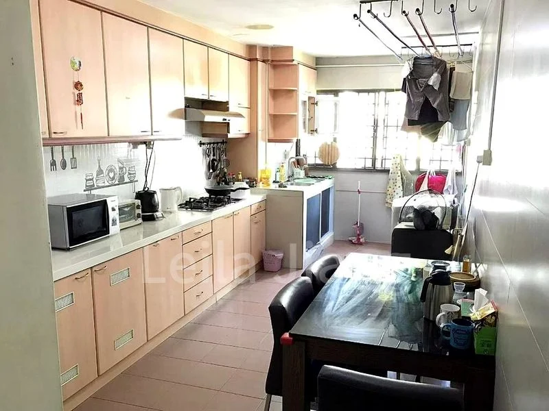 4 Room (4A) HDB for Rent in  709 Clementi West Street 2 - Image 2