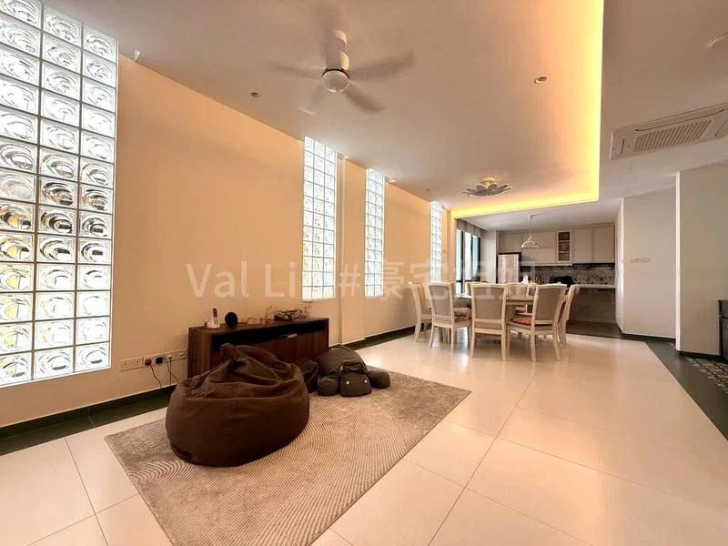 7 Bed Corner Terrace (Landed) for Sale in  Teacher's Housing Estate - Image 18