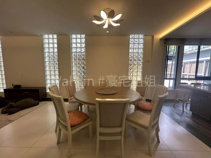 7 Bed Corner Terrace (Landed) for Sale in  Teacher's Housing Estate - Image 8