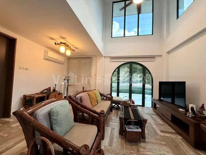 7 Bed Corner Terrace (Landed) for Sale in  Teacher's Housing Estate - Image 1