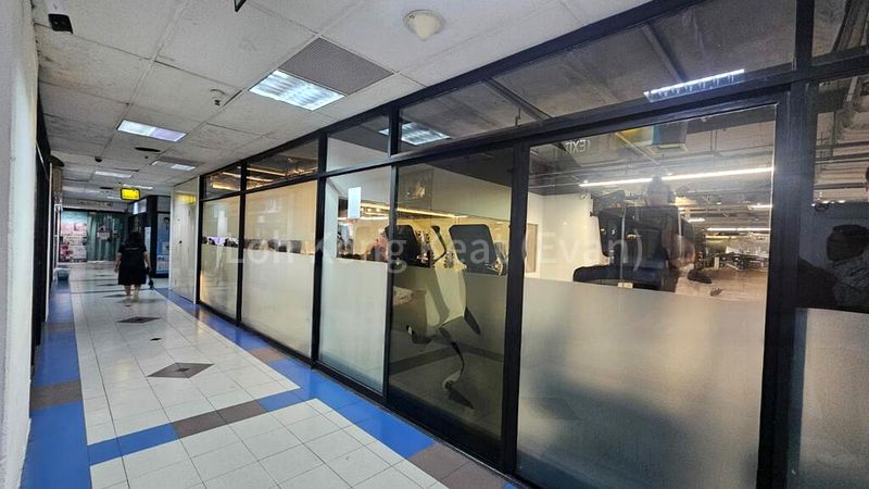 Shop / Shophouse for Sale: Bukit Timah Shopping Centre - Image 4