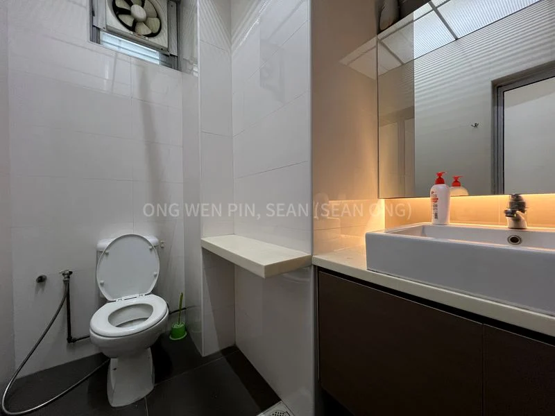 Light Industrial (B1) for Rent: Wcega Tower - Image 2