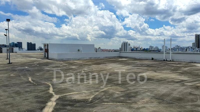 Light Industrial (B1) for Rent: Wcega Plaza - Image 10