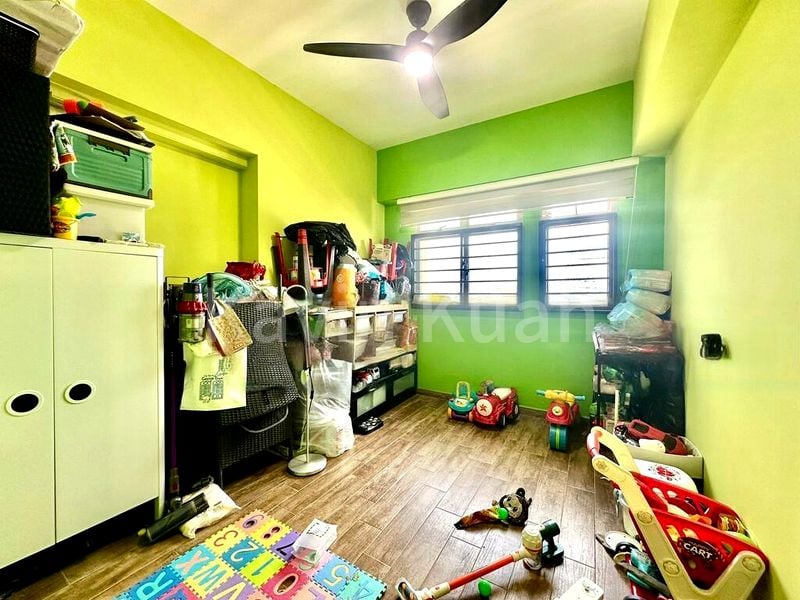 4 Room (4A) HDB for Sale in  469A Yishun Street 43 - Image 3