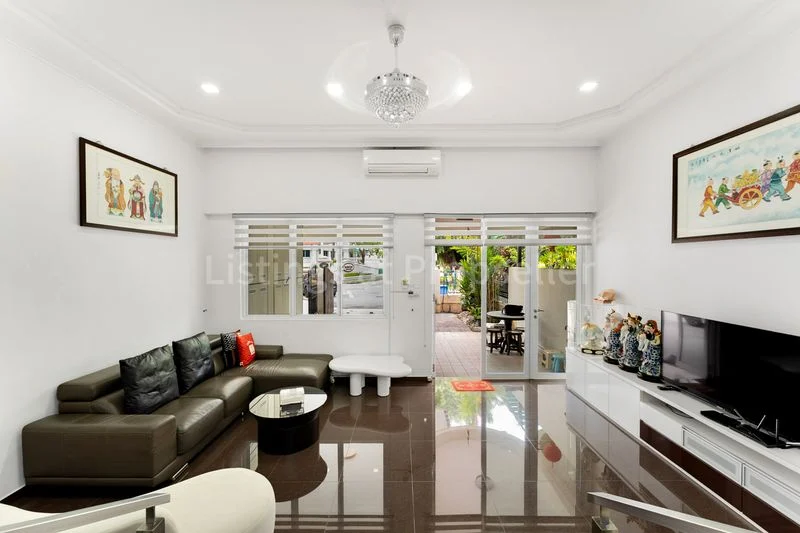 4 Bed Terraced House (Landed) for Sale in Bedok Ria - Image 1